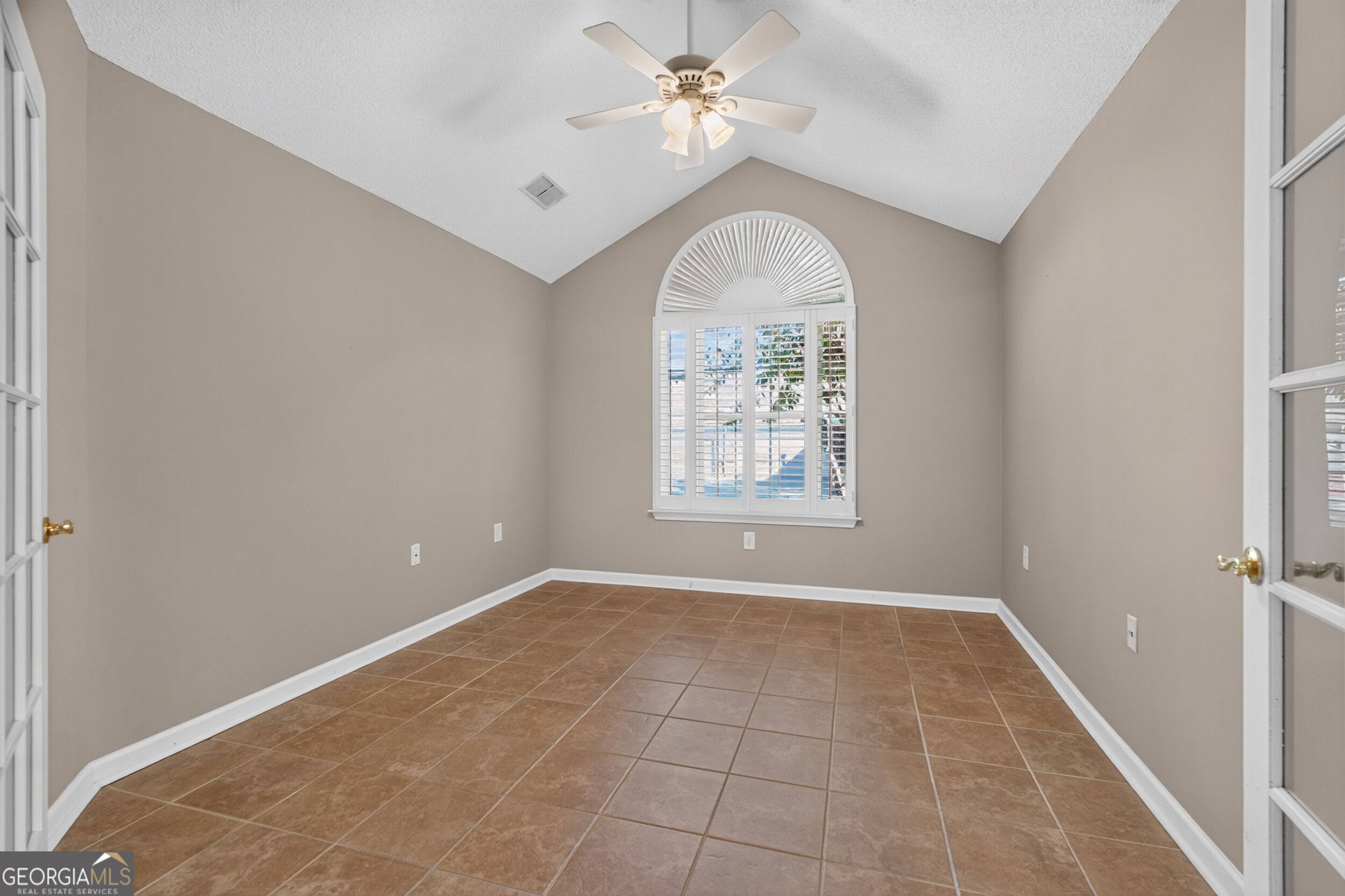 2104 Sweet Apple Circle Property Photo 12