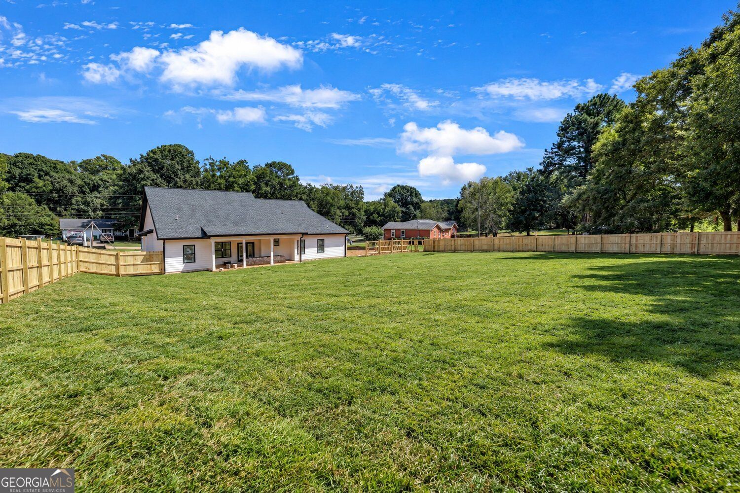1350 Waverly Way Property Photo 11