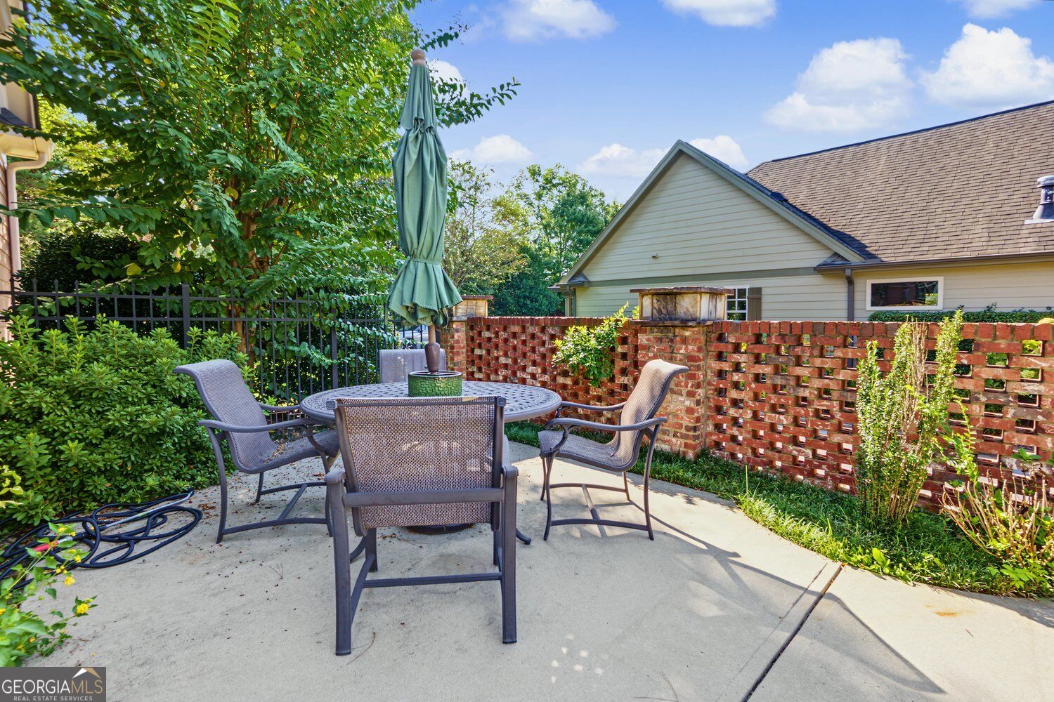 997 Grey Village Way Property Photo 33