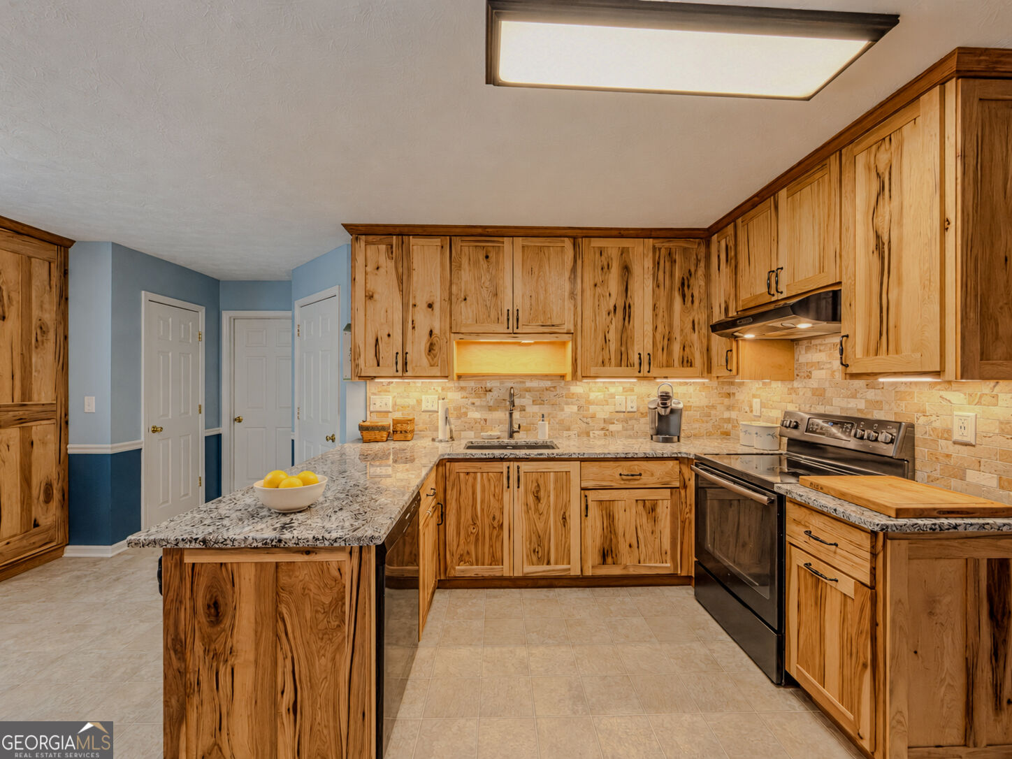 3172 Rockview Drive Property Photo 6