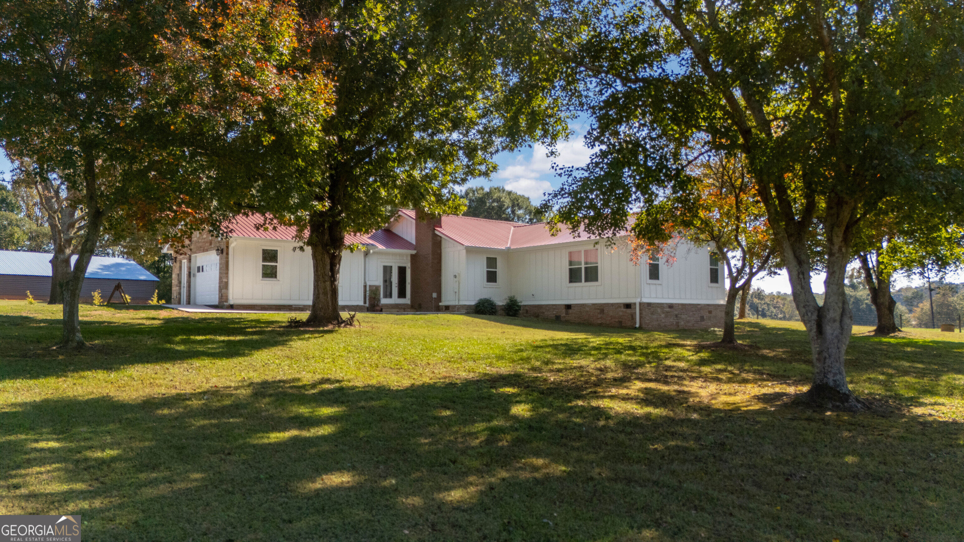 2111 Highway 323 Property Photo 1