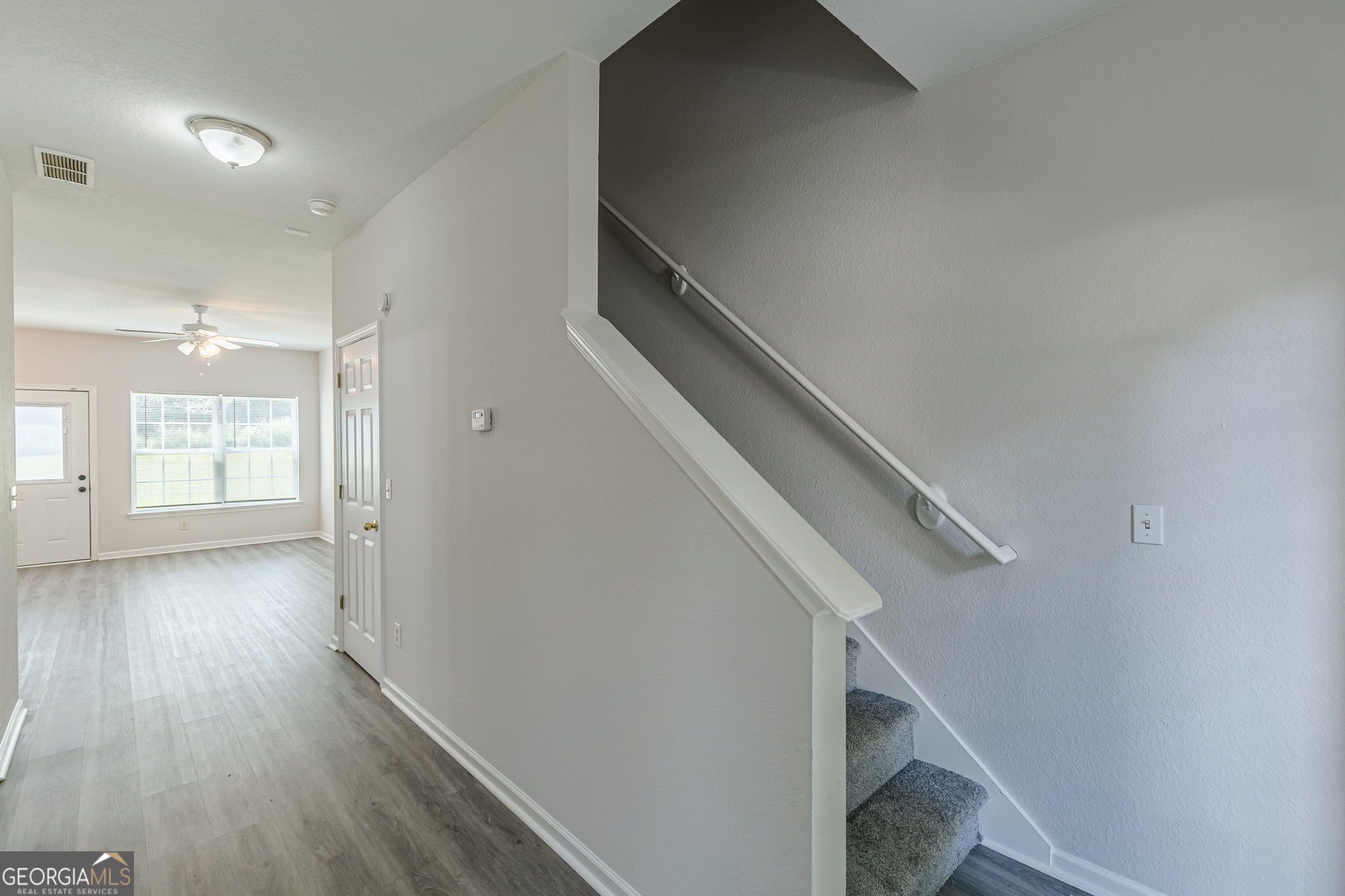 274 Brookview Drive Property Photo 5