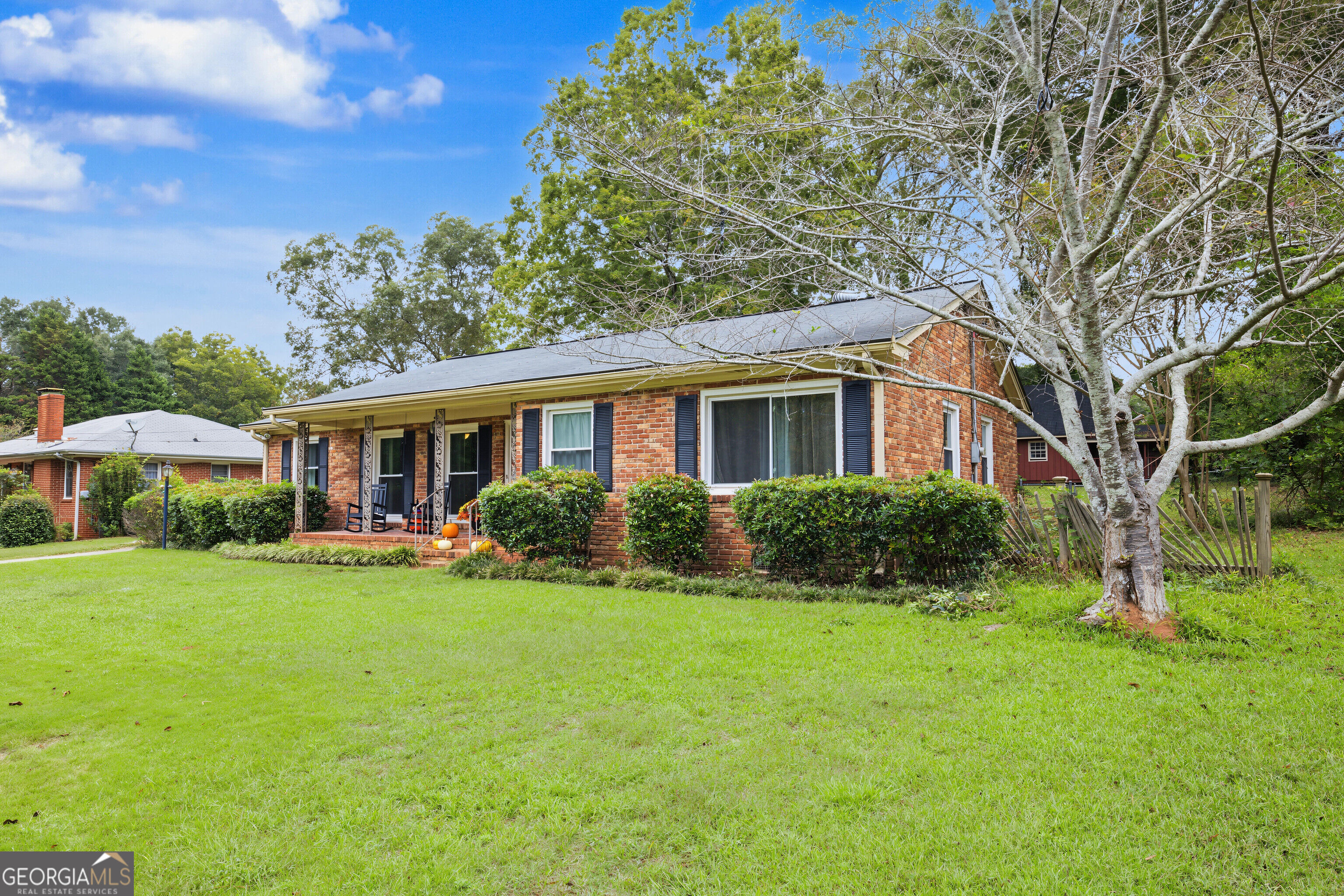 1120 Maple Drive Property Photo 4
