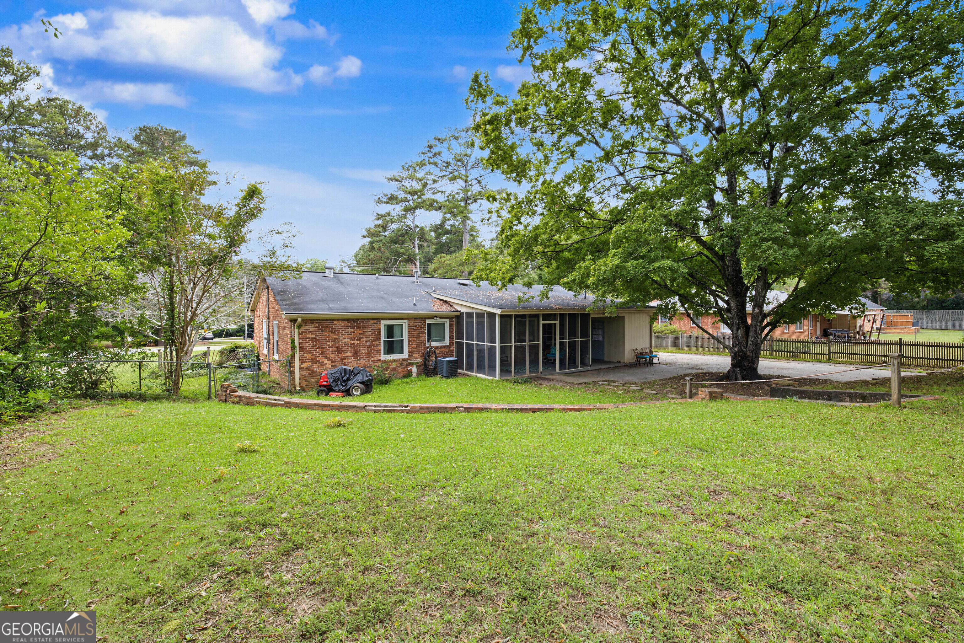 1120 Maple Drive Property Photo 21