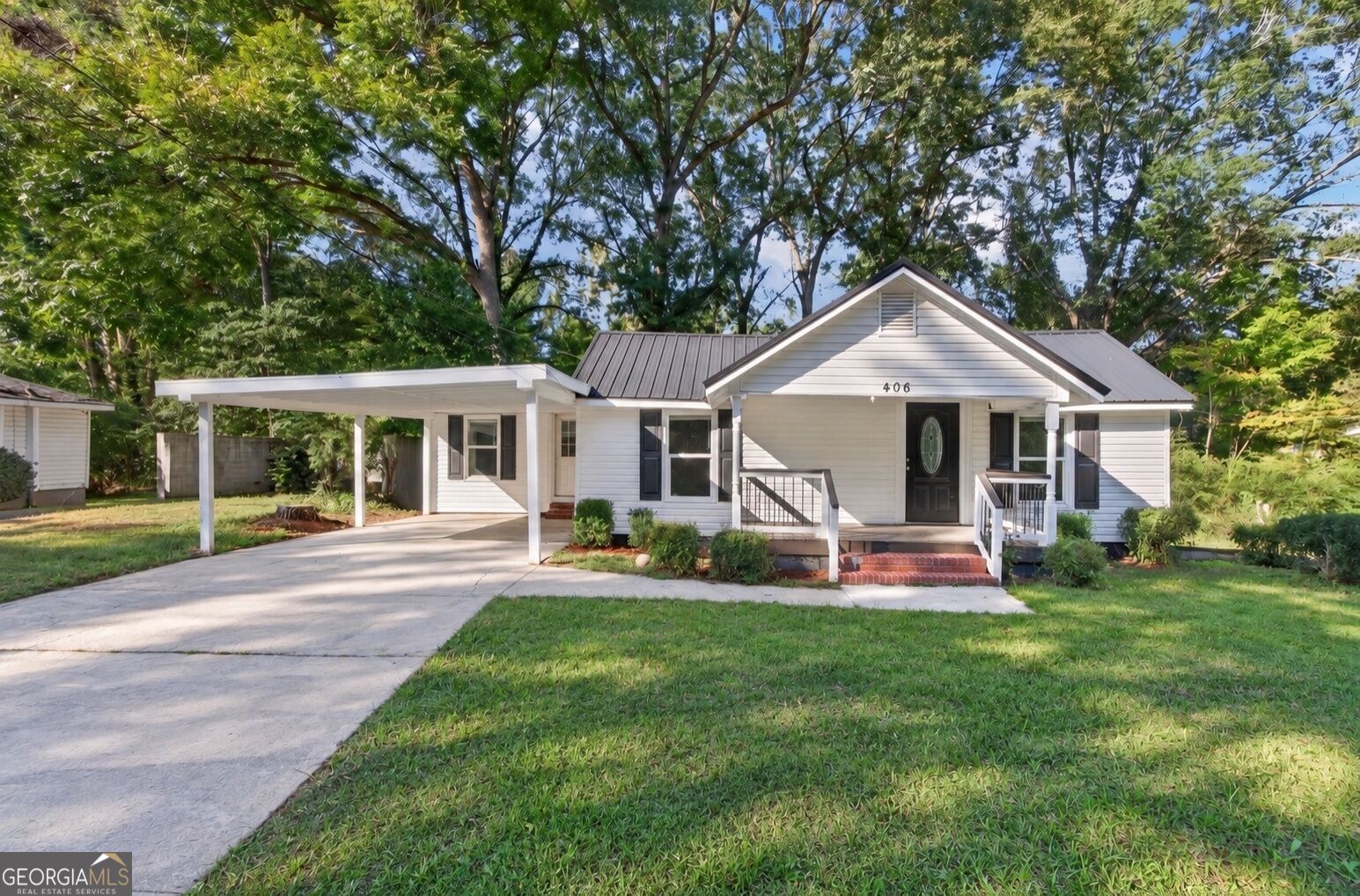 406 Austin Avenue Property Photo 1