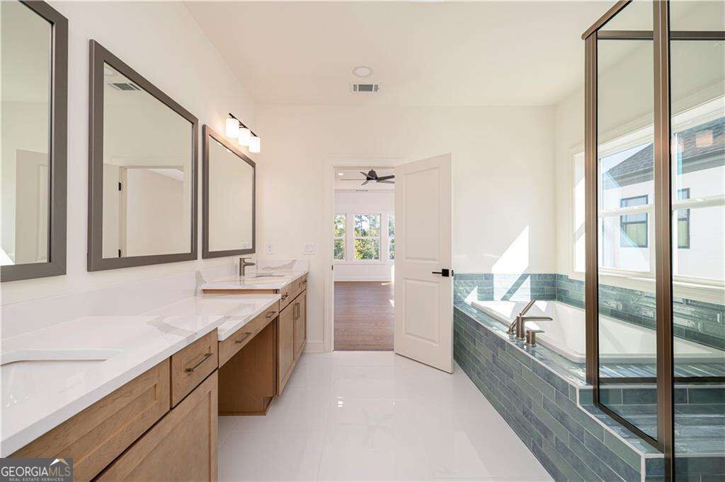 2081 Freestone Way Property Photo 5