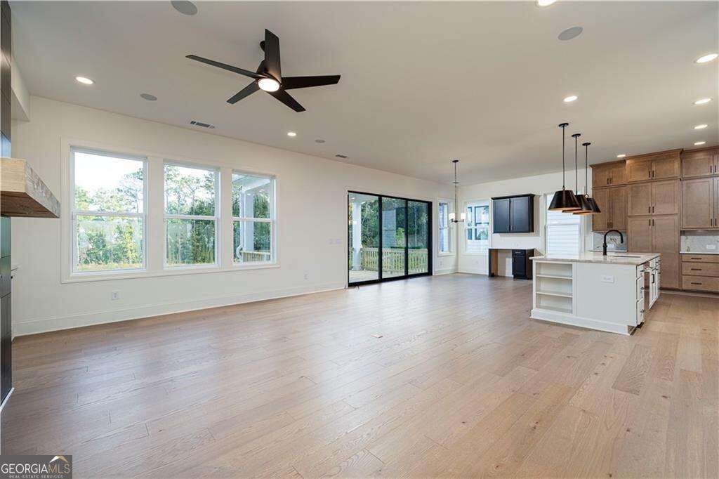 2081 Freestone Way Property Photo 10