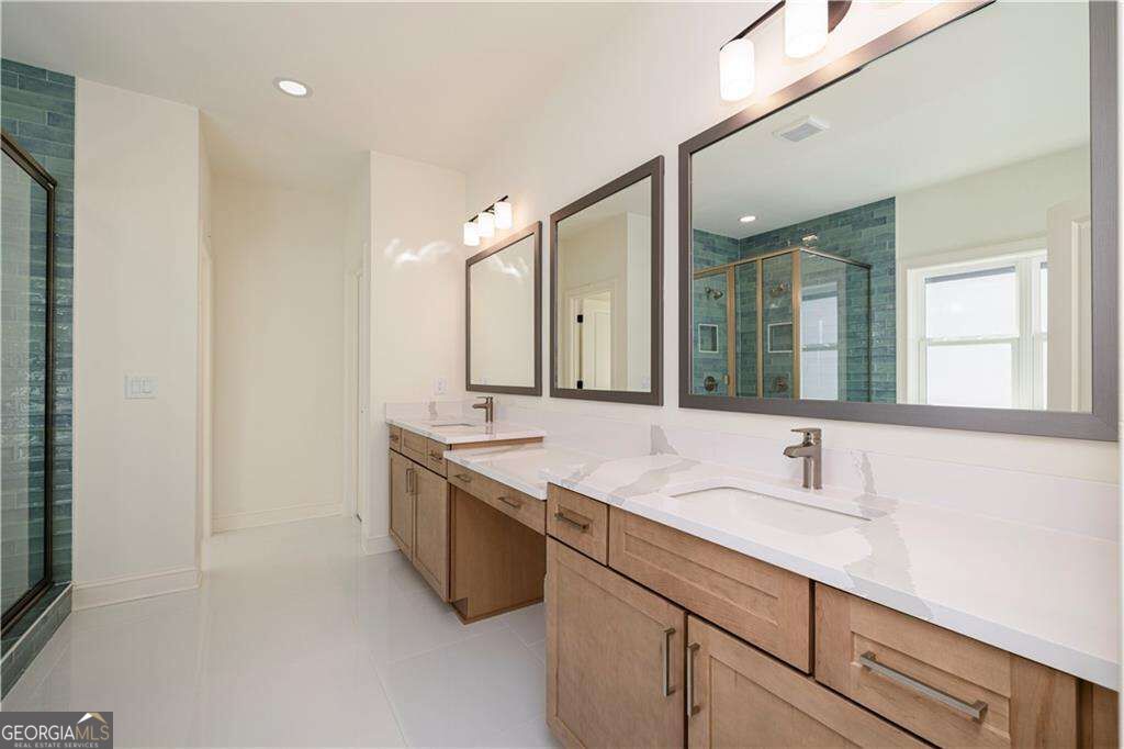 2081 Freestone Way Property Photo 35