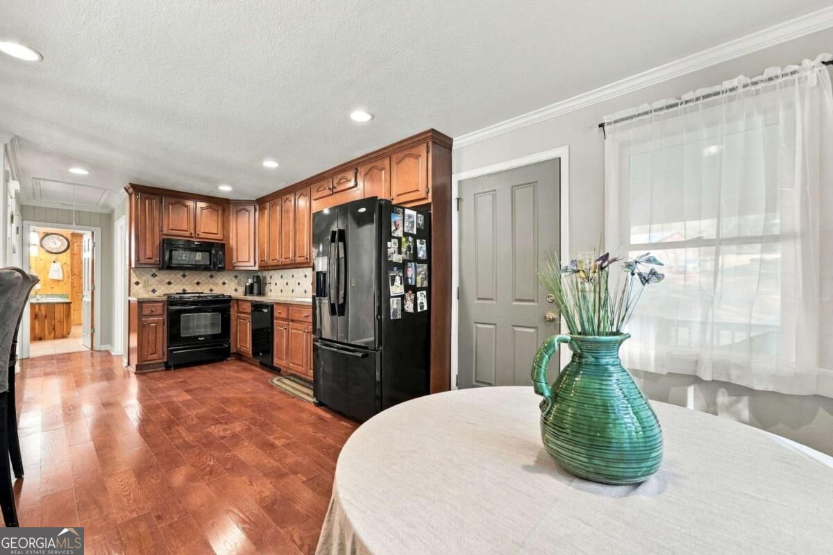 372 Misty Valley Lane # 19 Property Photo 5