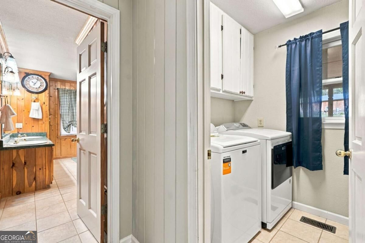 372 Misty Valley Lane # 19 Property Photo 18