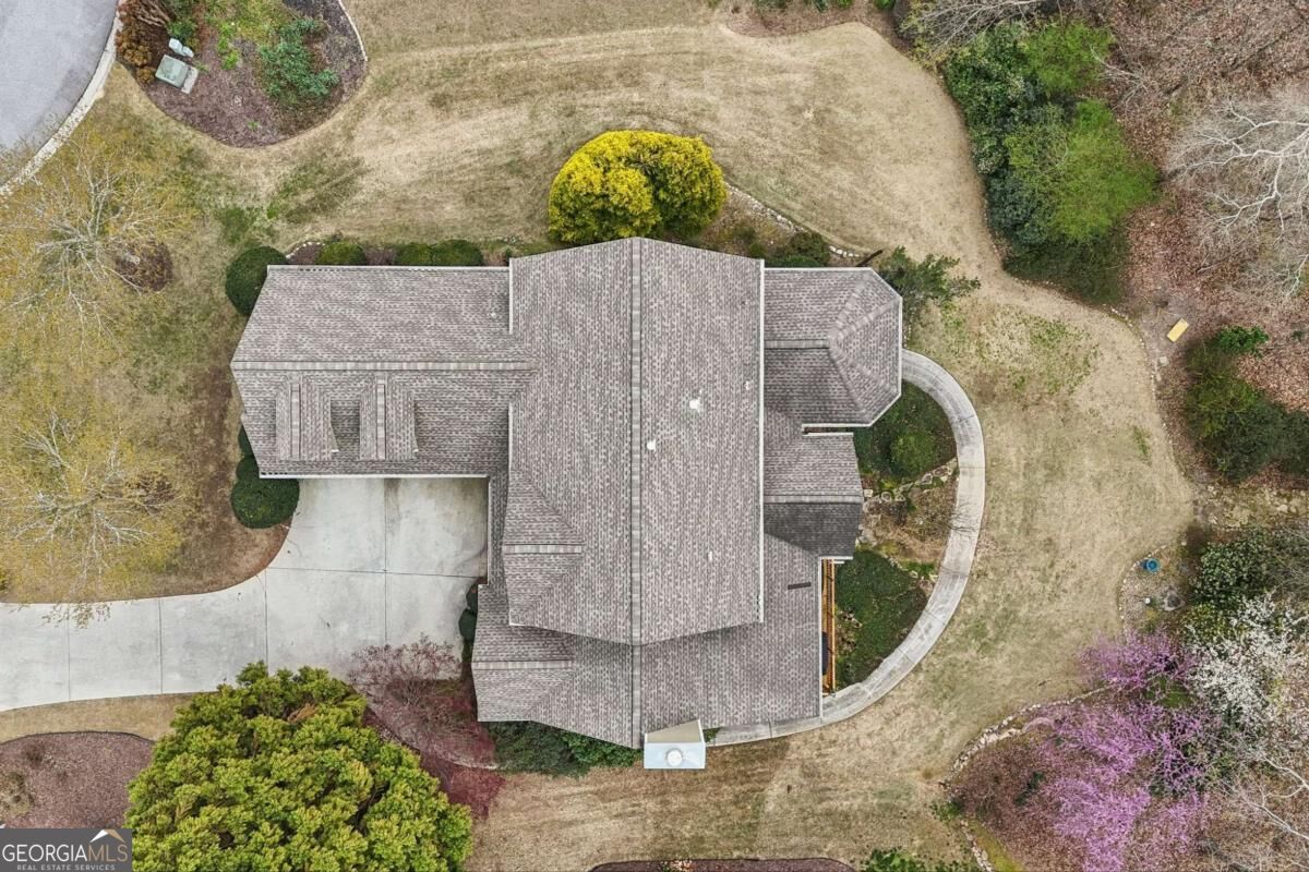 1985 Silverstone Drive Property Photo 58