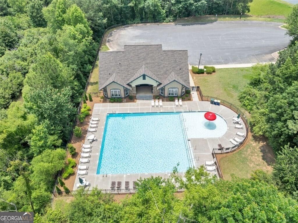 2077 Lakeshore Overlook Drive Property Photo 19