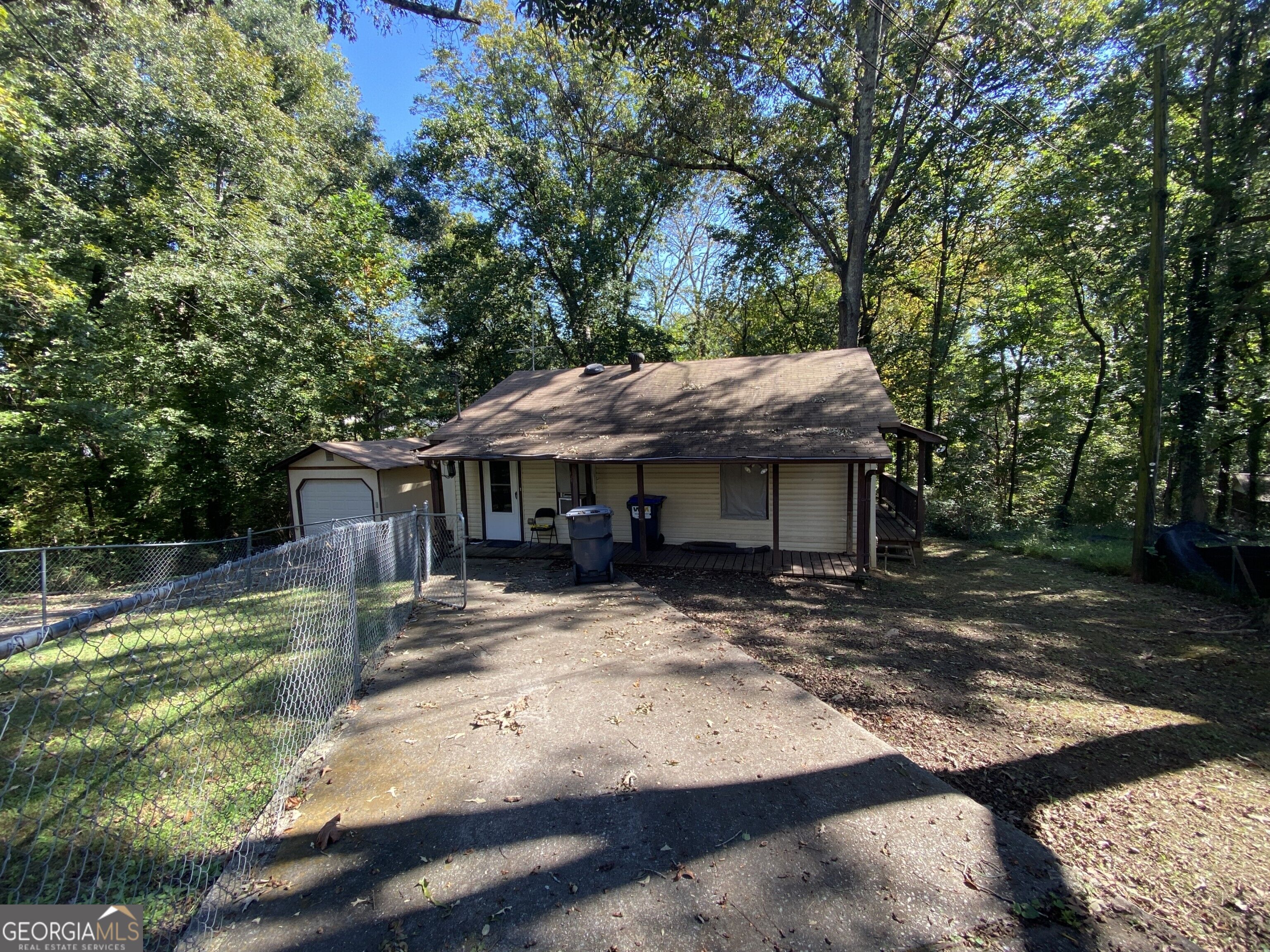 1297 Railroad Avenue Property Photo 3