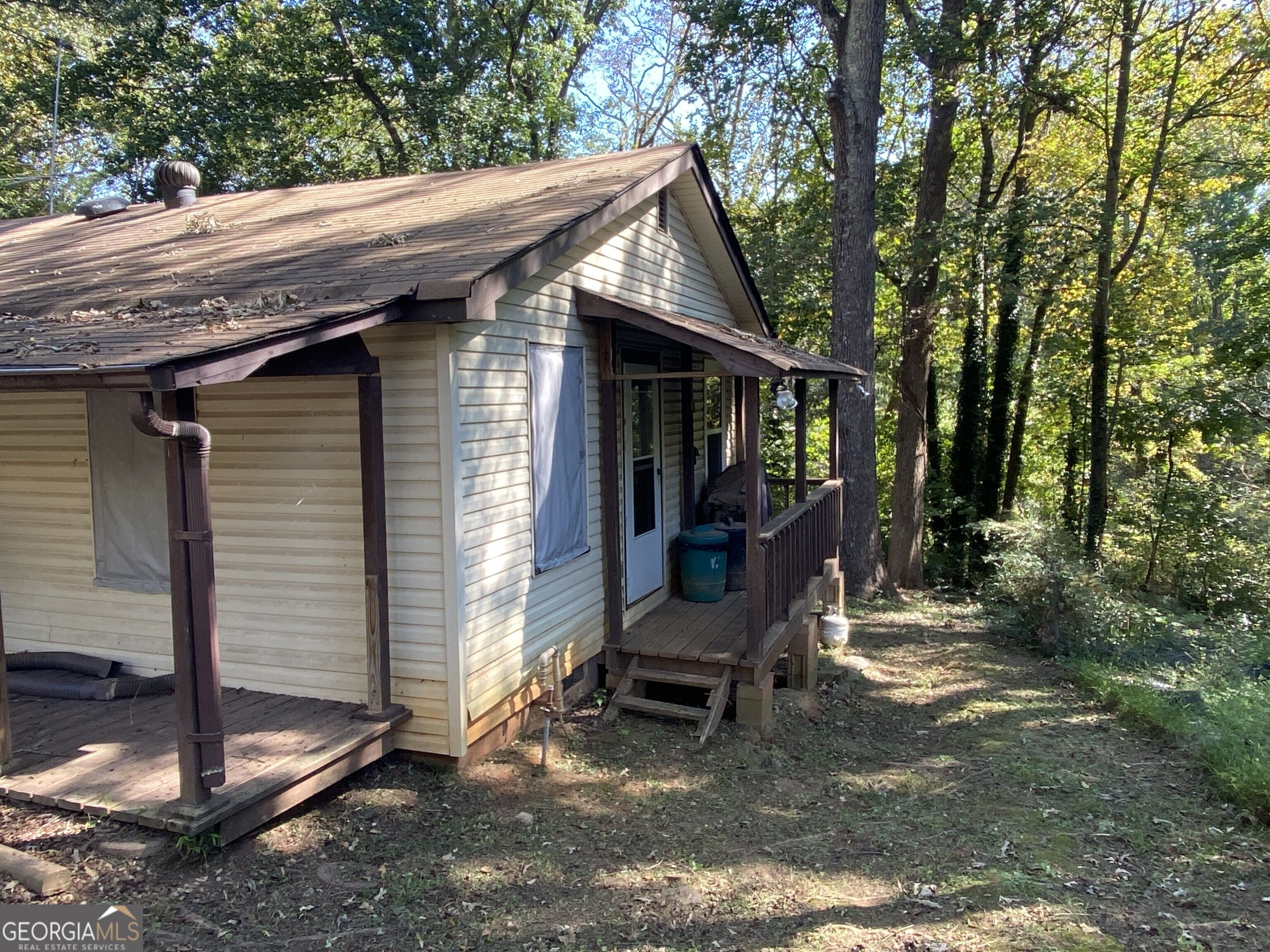 1297 Railroad Avenue Property Photo 5