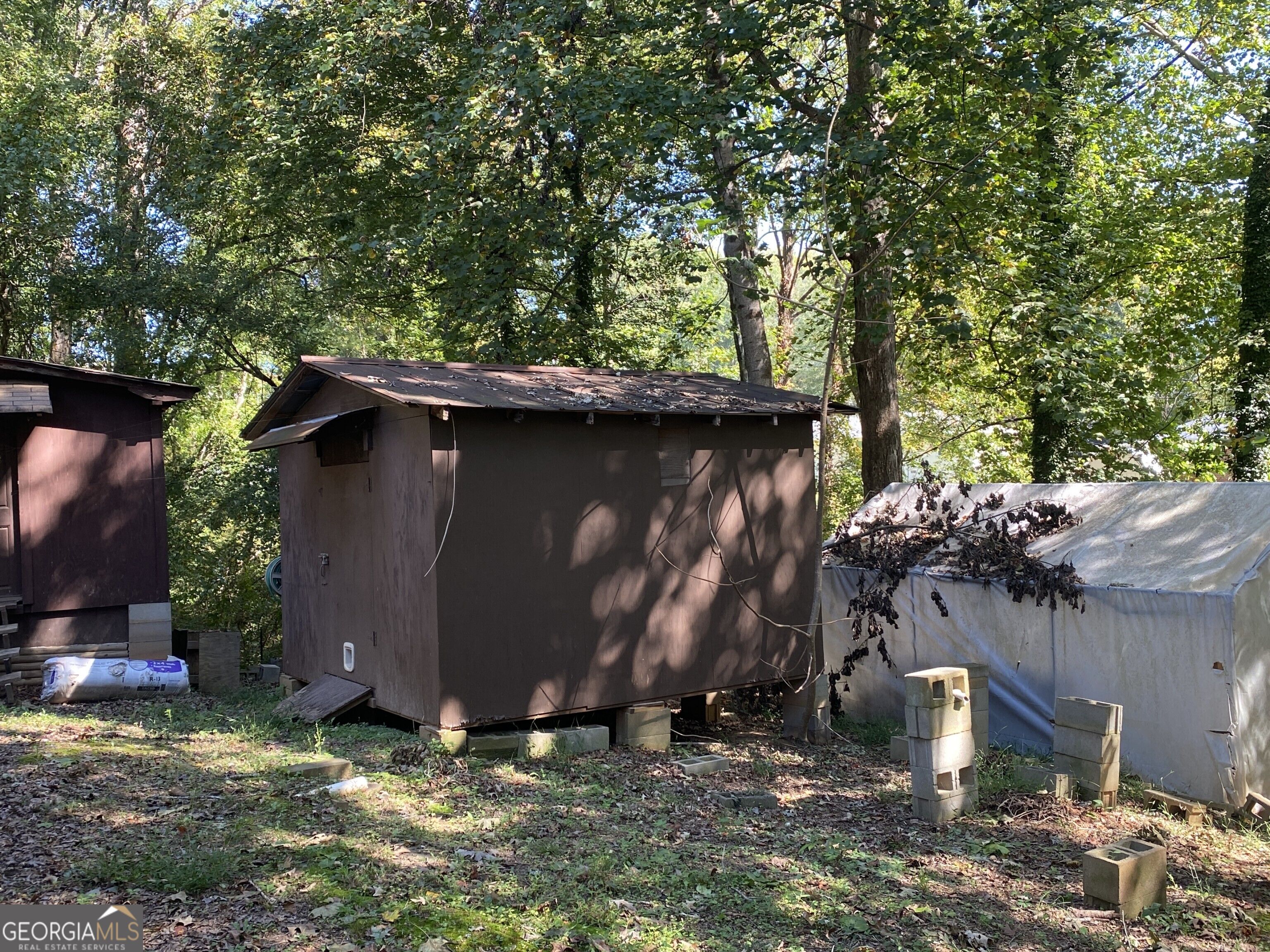 1297 Railroad Avenue Property Photo 6