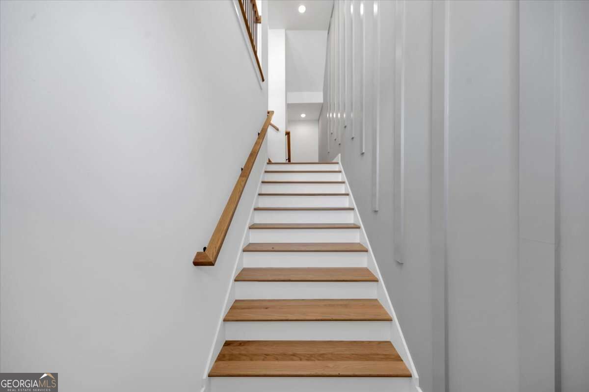 237 W Marietta Street Property Photo 5