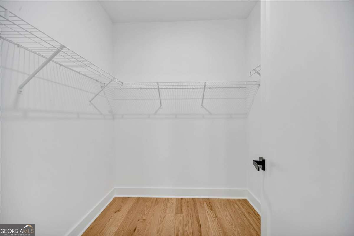 237 W Marietta Street Property Photo 28