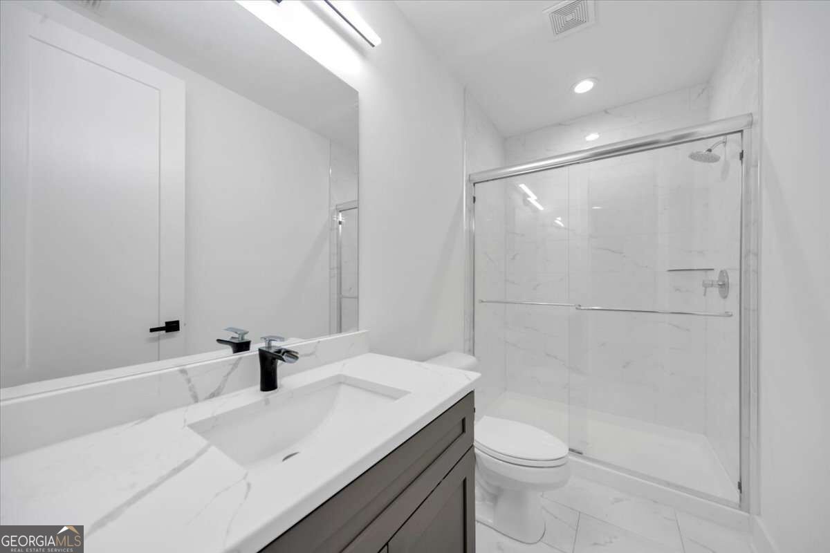 237 W Marietta Street Property Photo 38