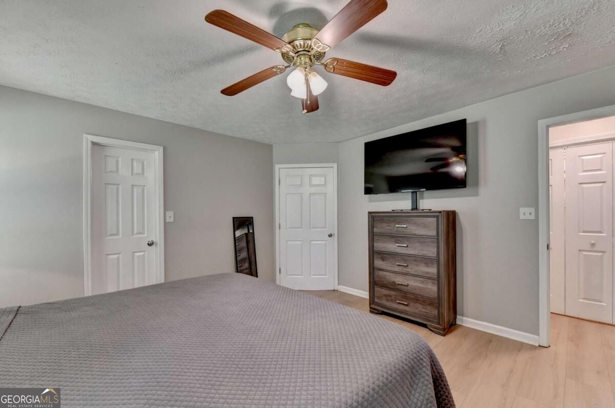 5295 Hillcrest Glenn Drive Property Photo 26