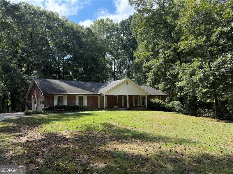 2945 Alan Drive Sw Property Photo 2