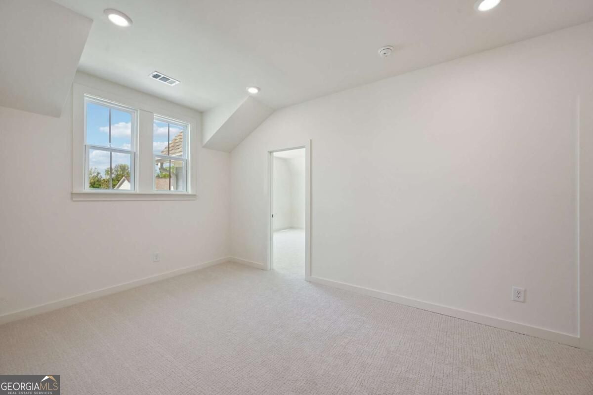 7945 Heritage Farm Court Property Photo 21