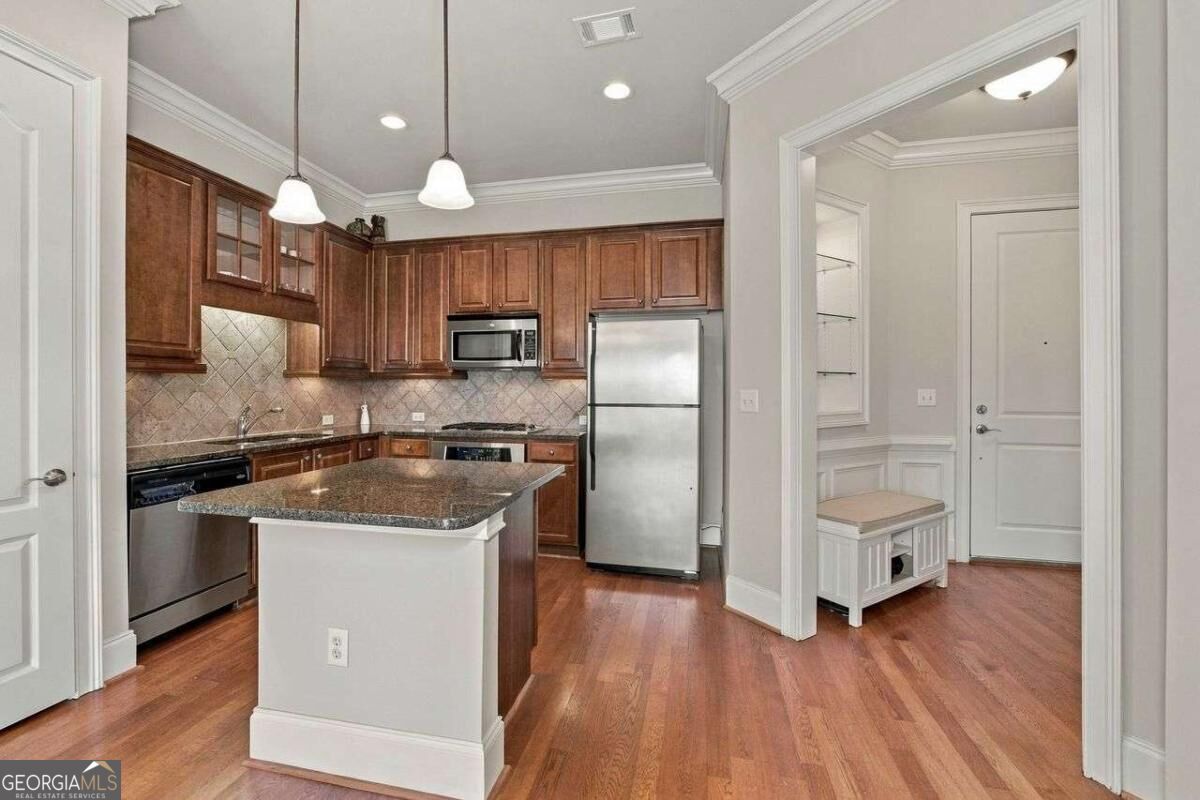 2300 Peachford Road # 3410 Property Photo 8