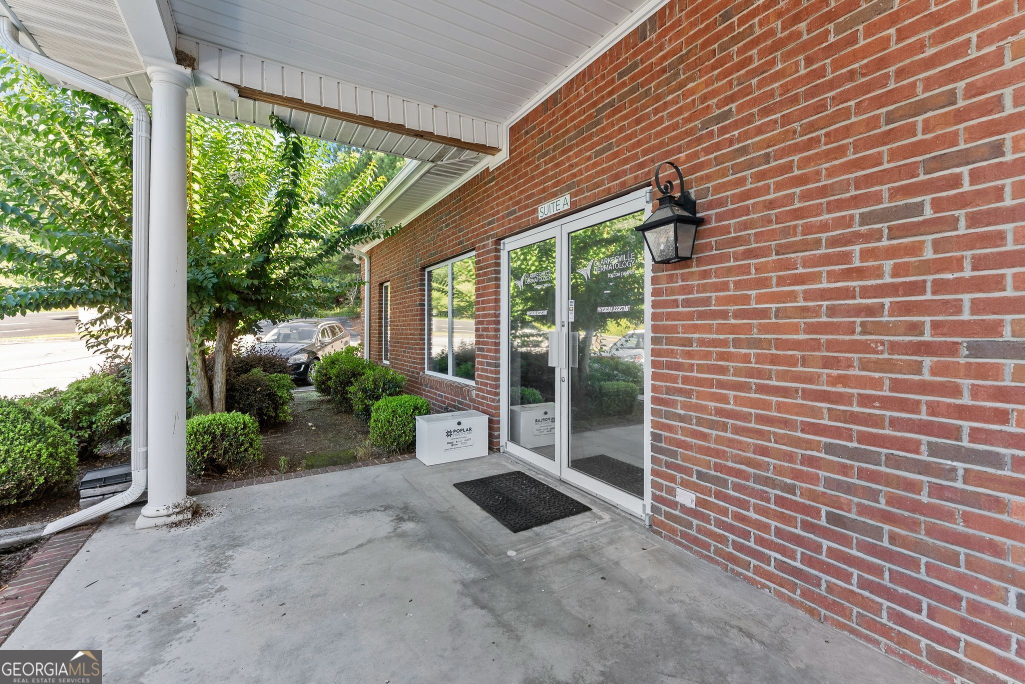 1678 Falls Road Property Photo 4