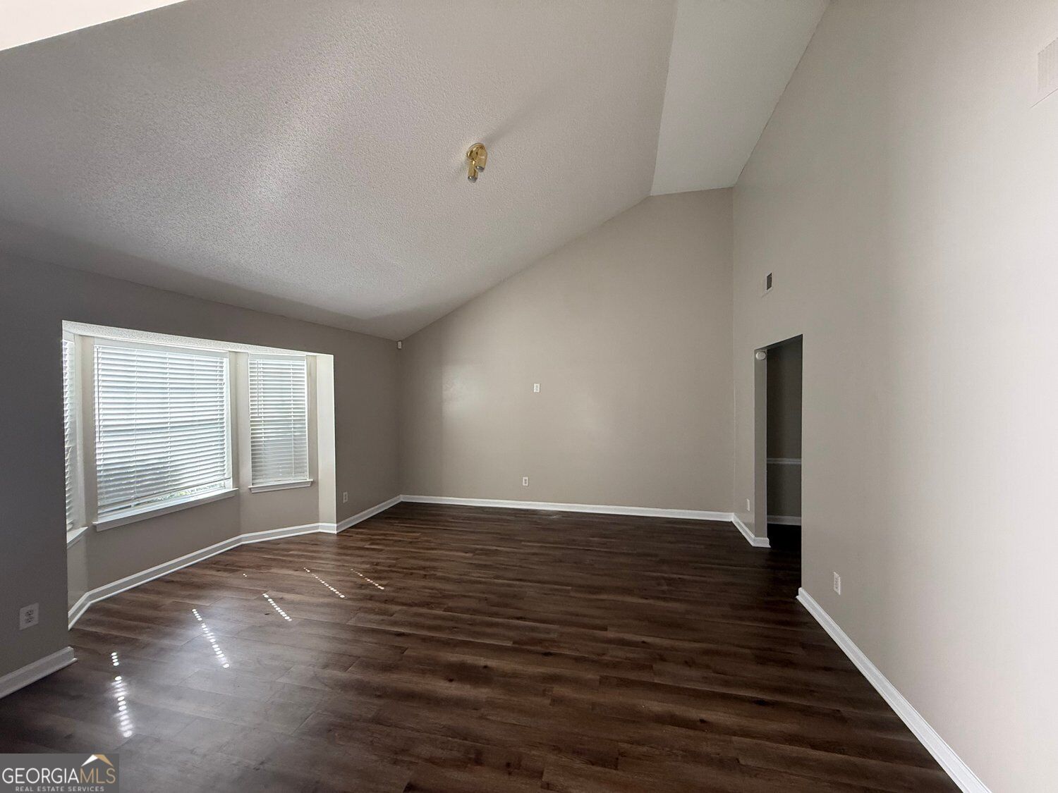6344 Phillips Court Property Photo 11