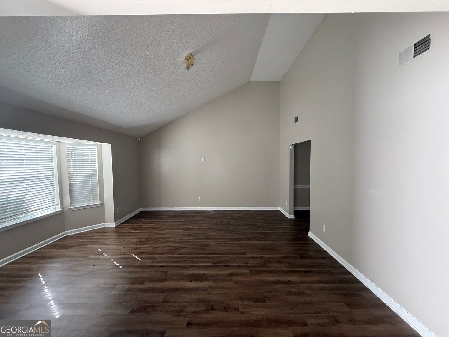 6344 Phillips Court Property Photo 15