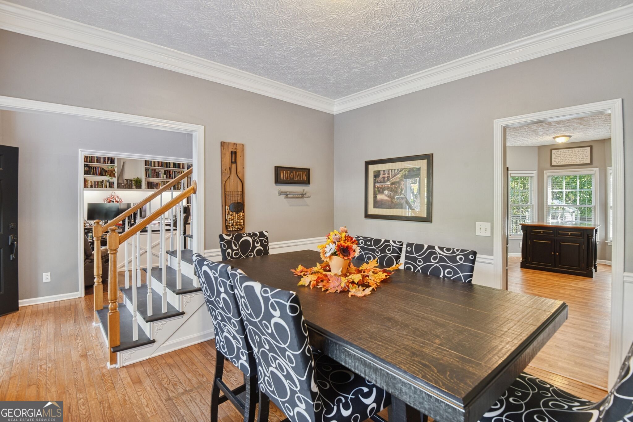 120 Hollow Springs Drive Property Photo 6