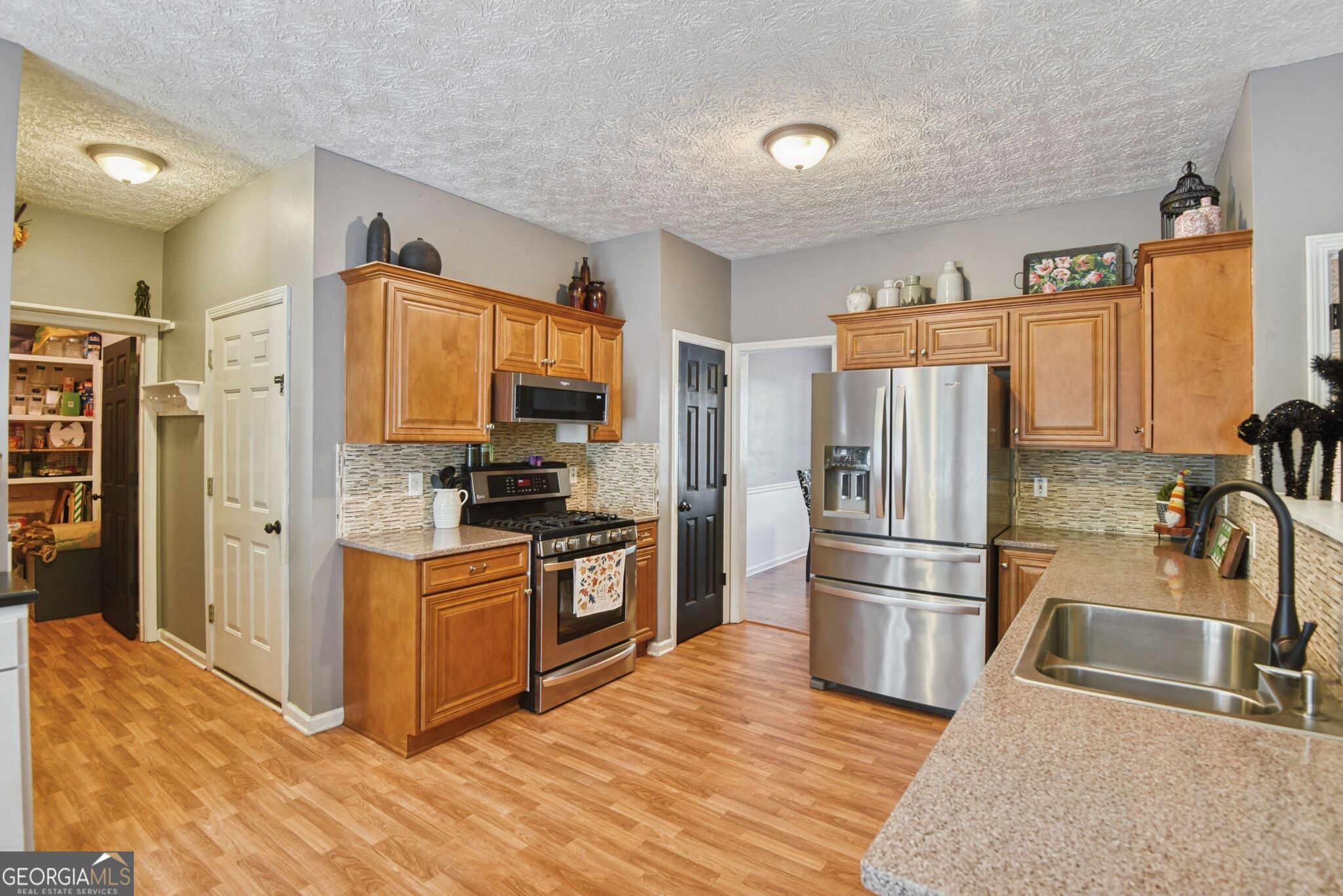 120 Hollow Springs Drive Property Photo 10