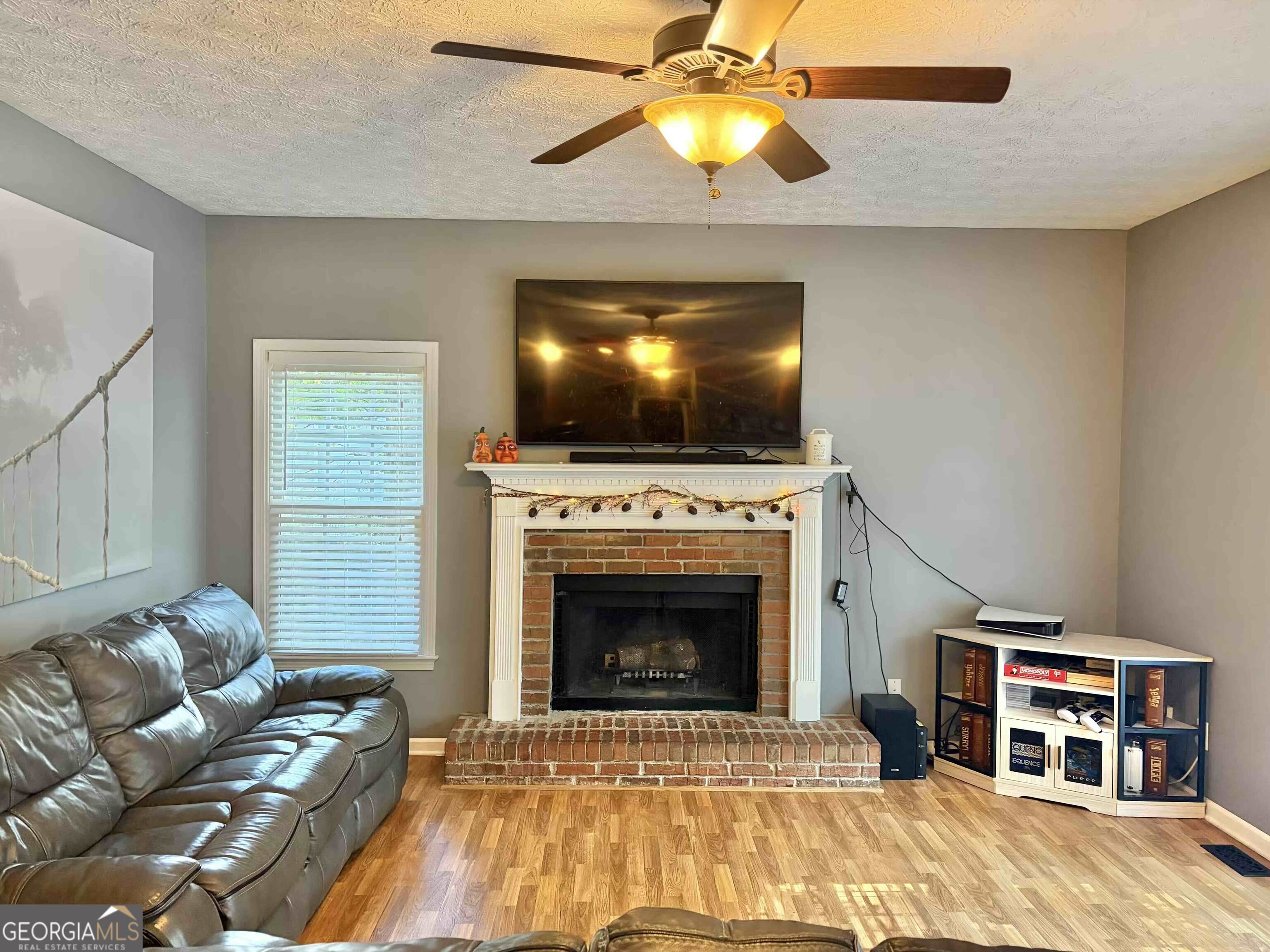 120 Hollow Springs Drive Property Photo 16