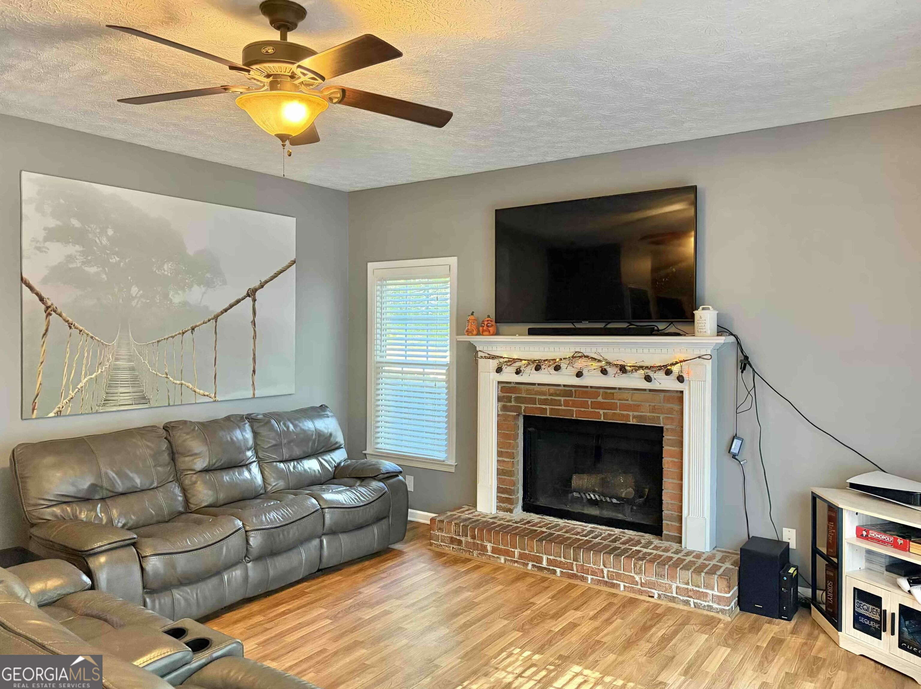 120 Hollow Springs Drive Property Photo 17