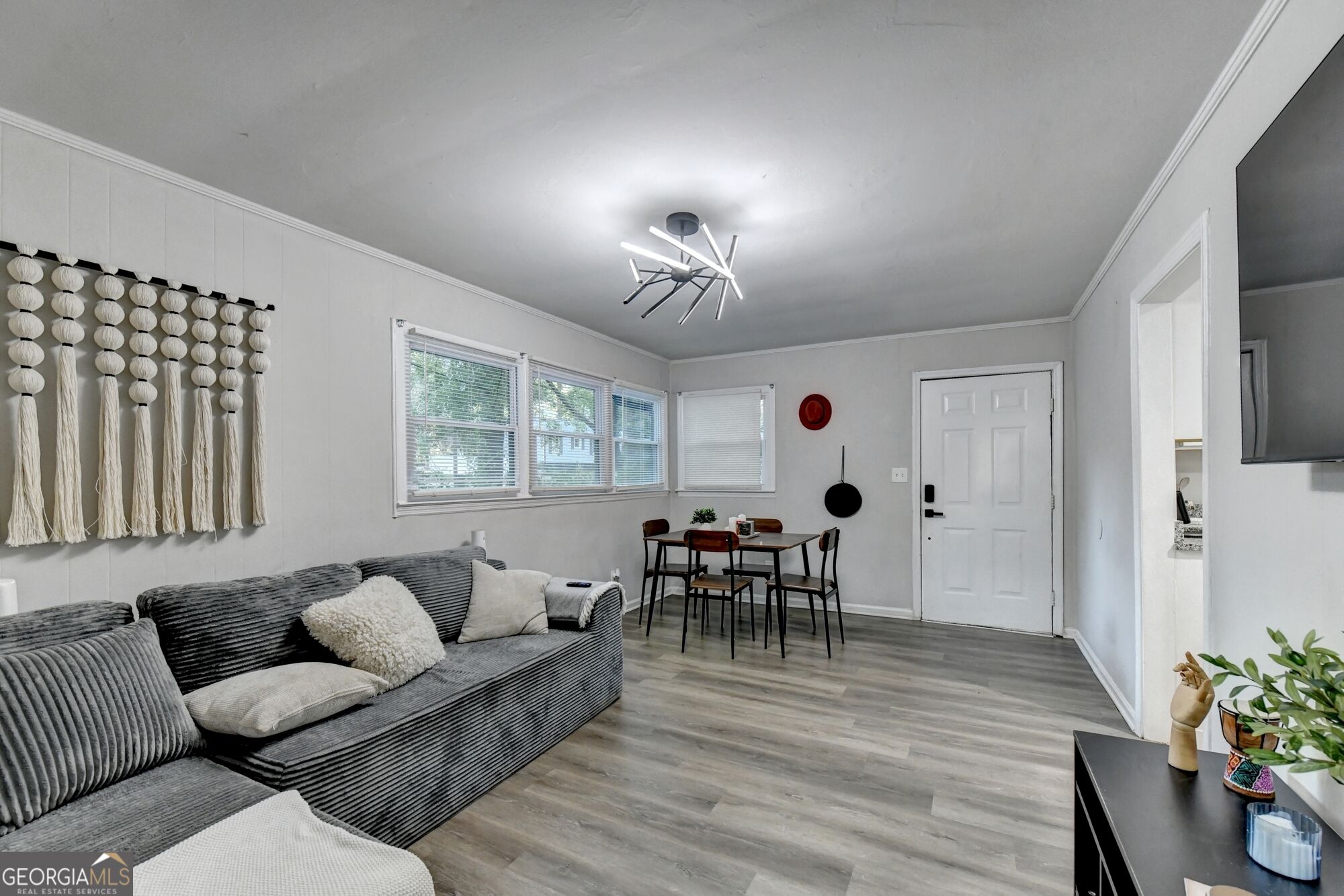 3132 Forrest Hills Drive Property Photo 7