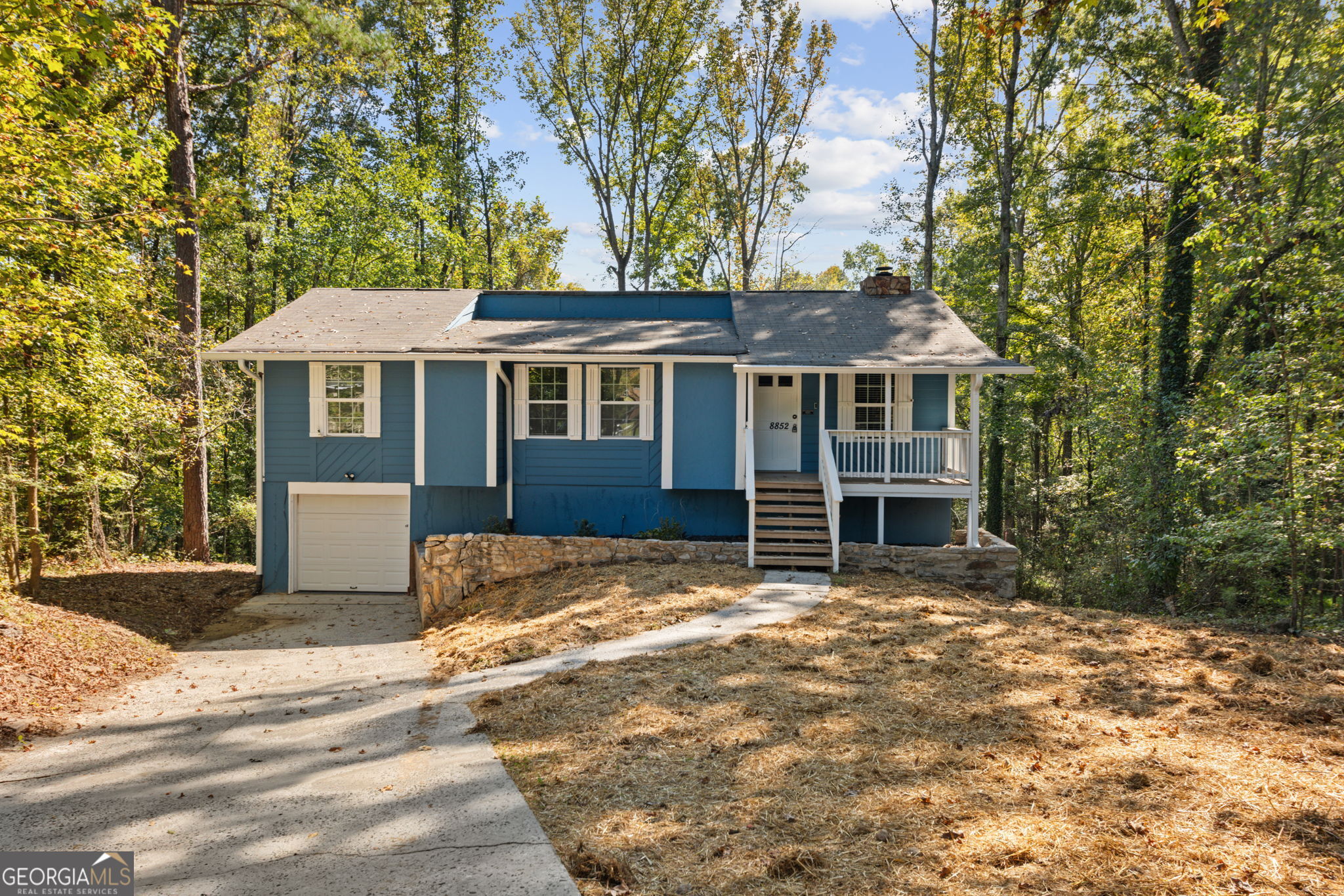 8852 Churchill Place Property Photo 1