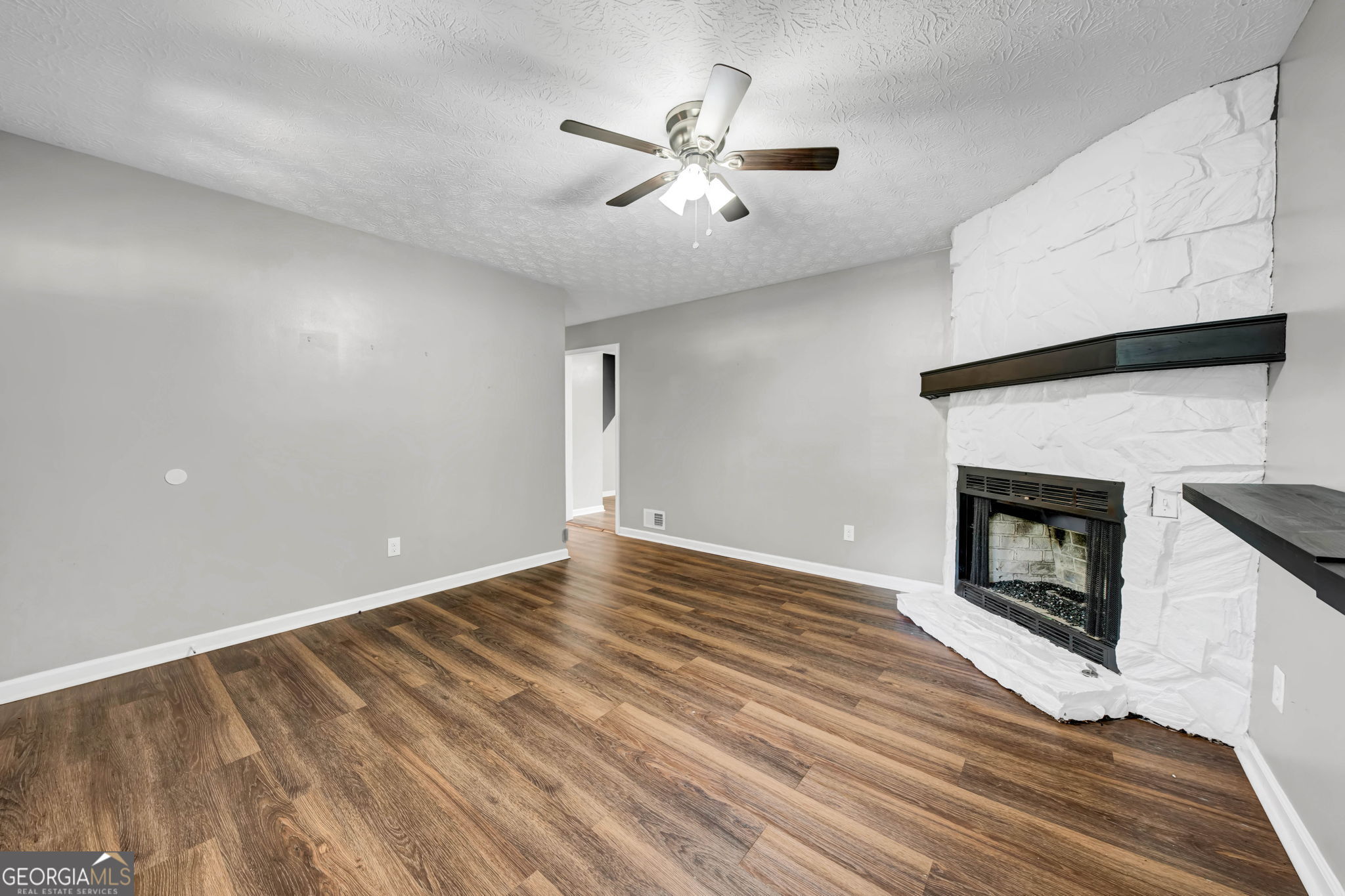 8852 Churchill Place Property Photo 3