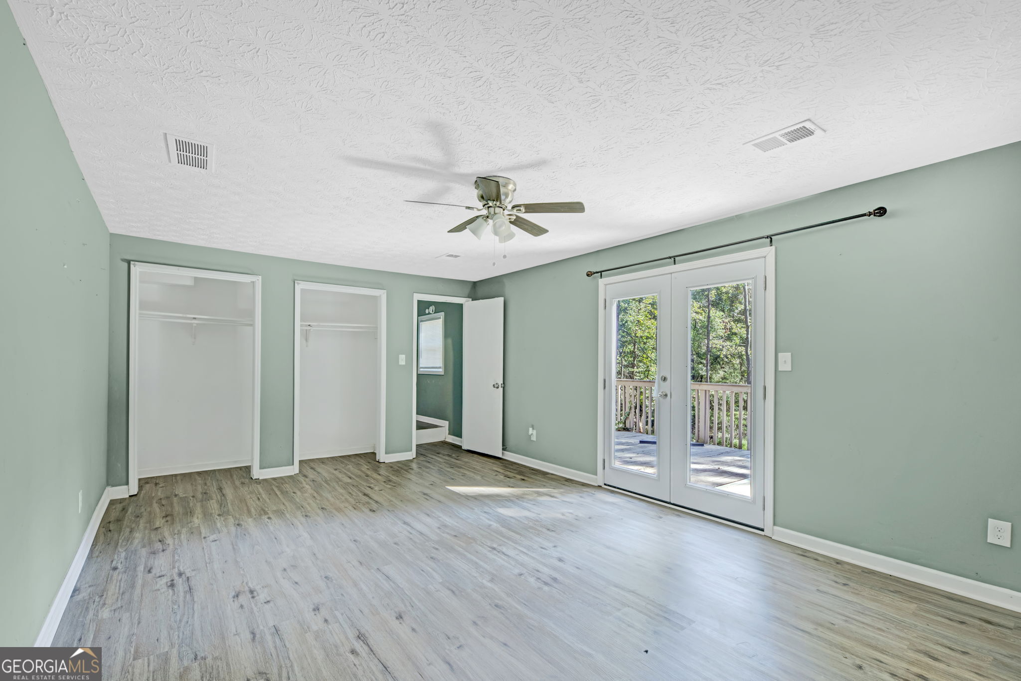 8852 Churchill Place Property Photo 12