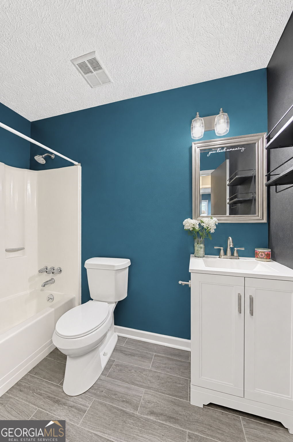 8852 Churchill Place Property Photo 27