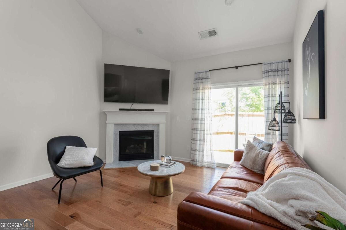 18 Singleton Way Property Photo 13