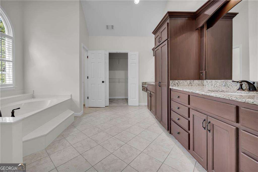 4910 Red Robin Ridge Property Photo 33