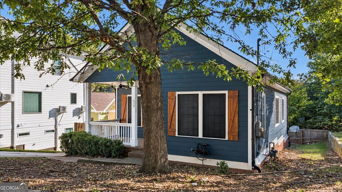 650 Ira Street Sw Property Photo 4