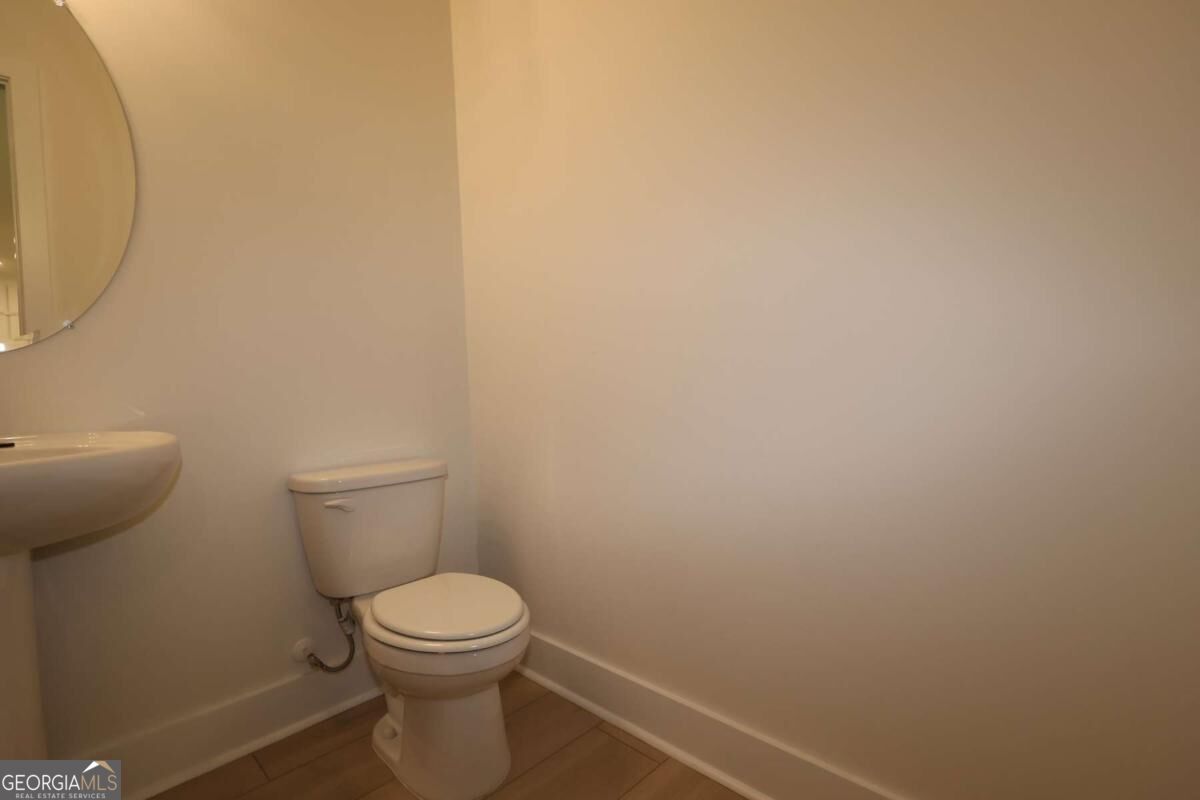 636 Barnfield Way Property Photo 11