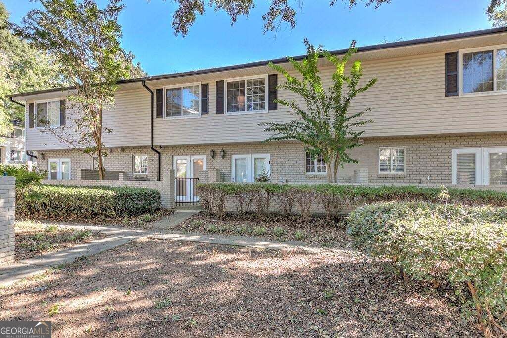 6940 Roswell Road # 7E Property Photo 1