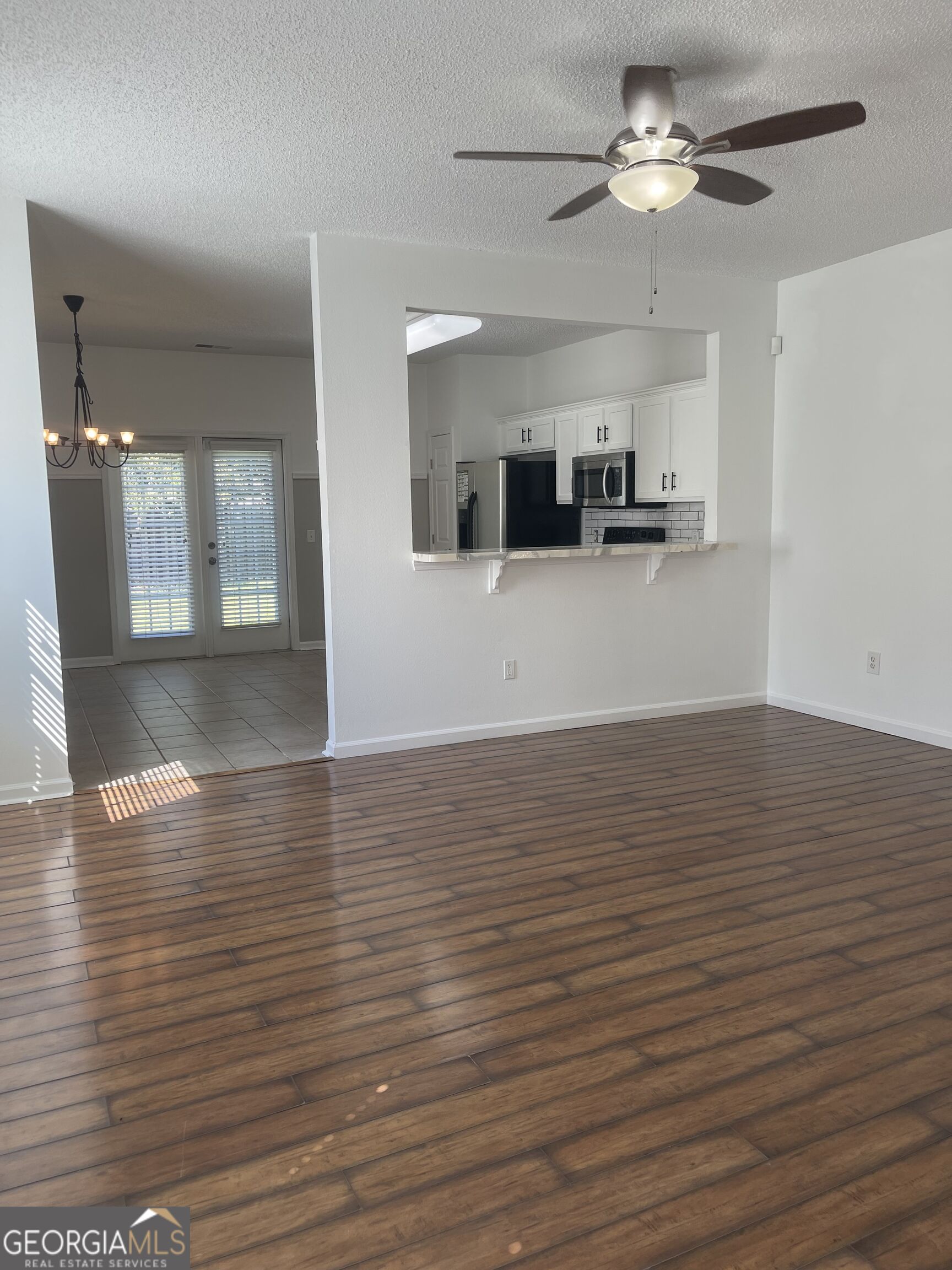 10 Hartland Court Property Photo 3