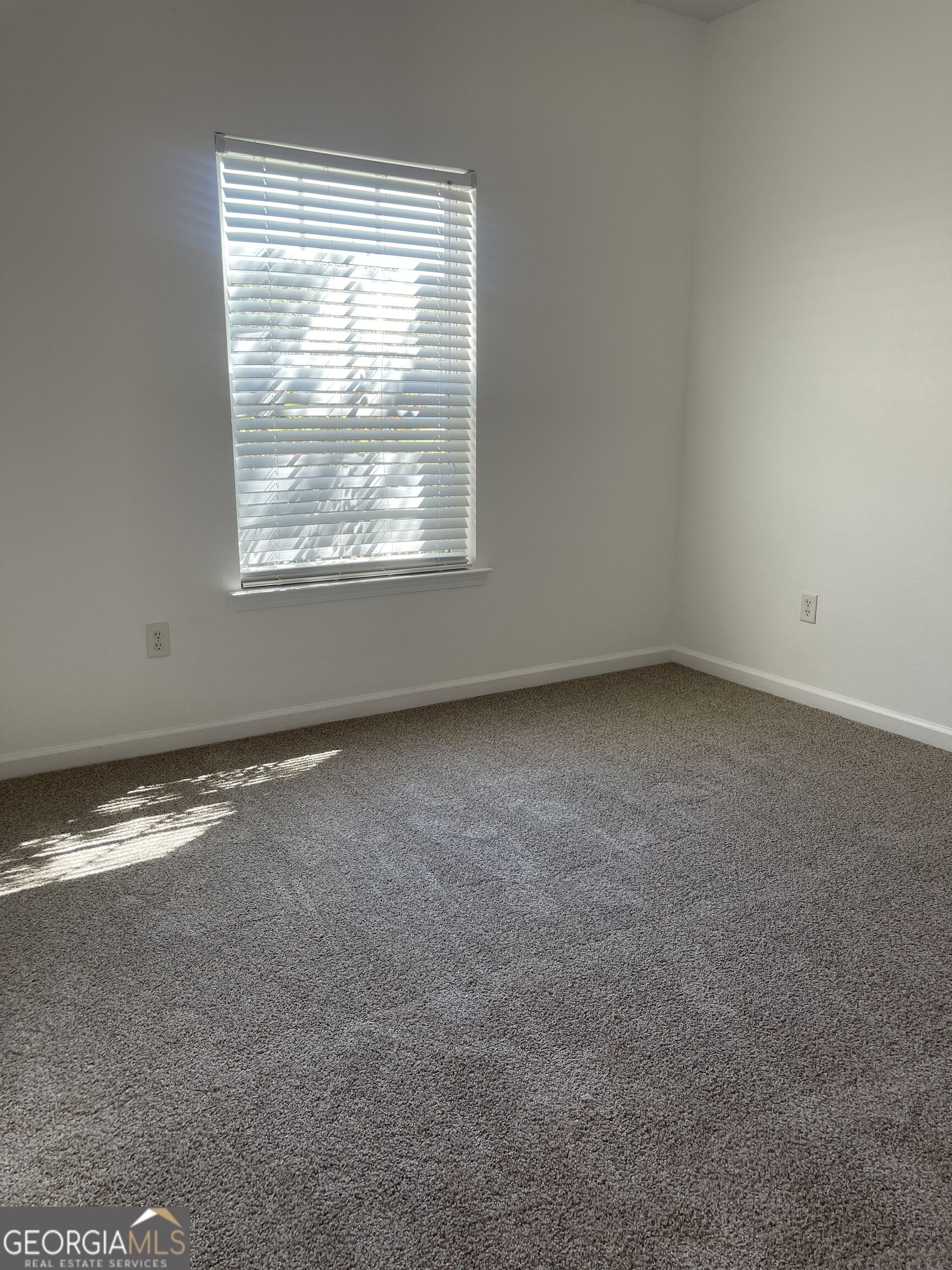 10 Hartland Court Property Photo 11