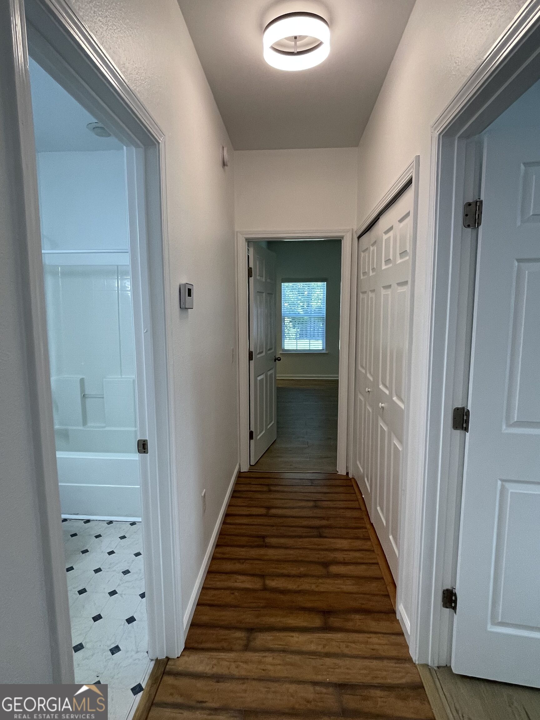 10 Hartland Court Property Photo 12