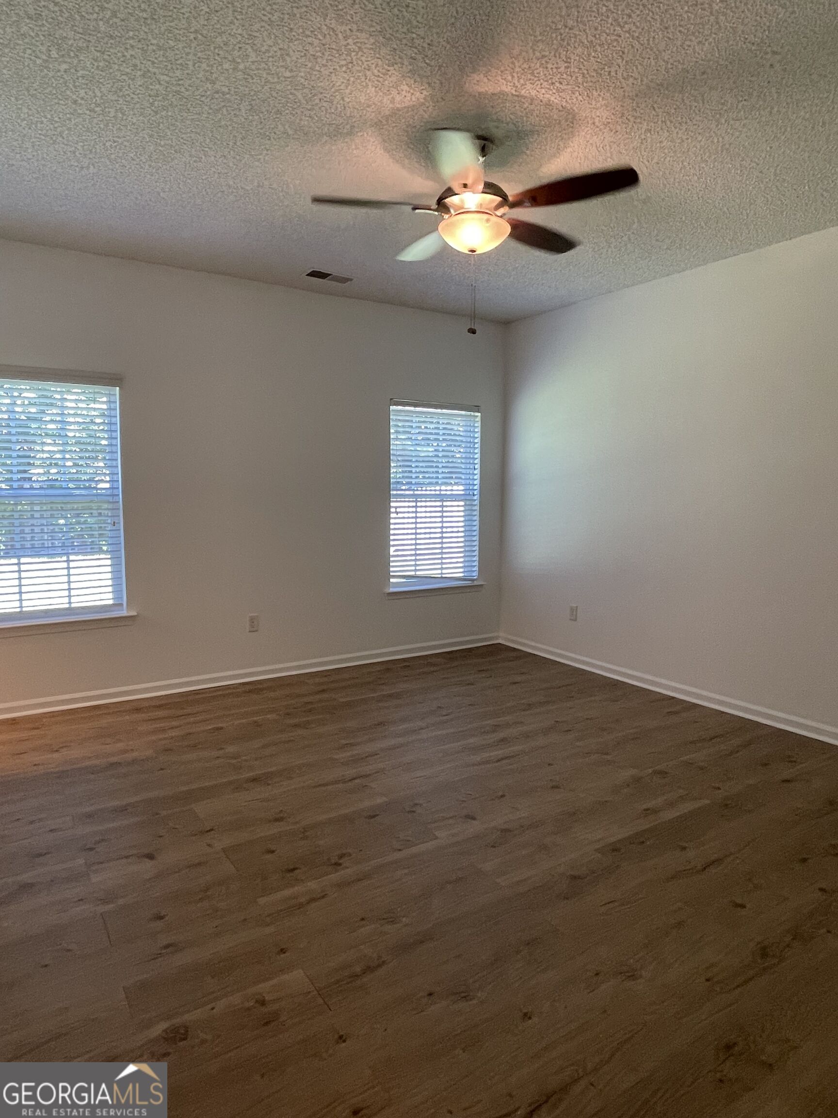 10 Hartland Court Property Photo 16