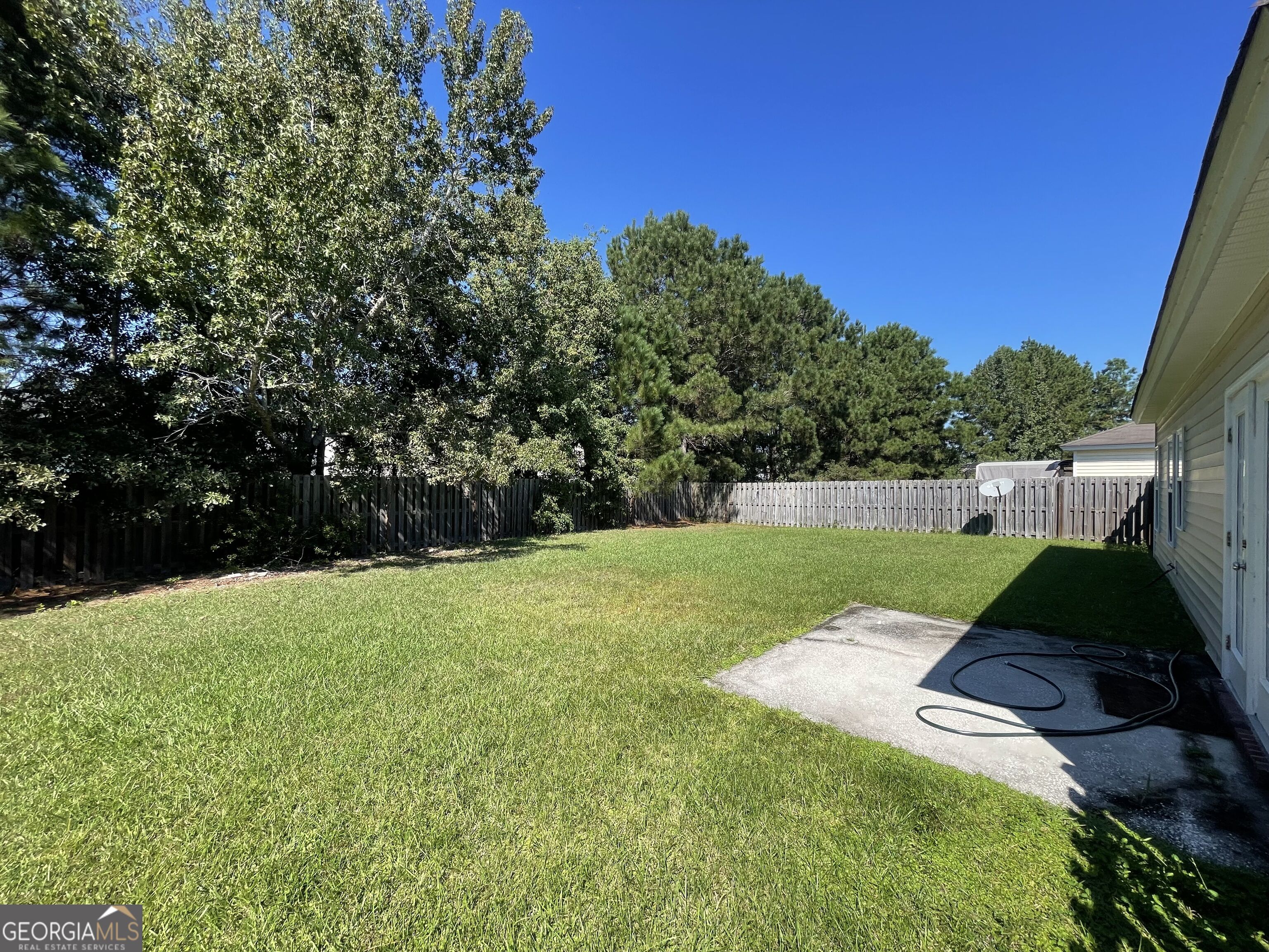 10 Hartland Court Property Photo 26