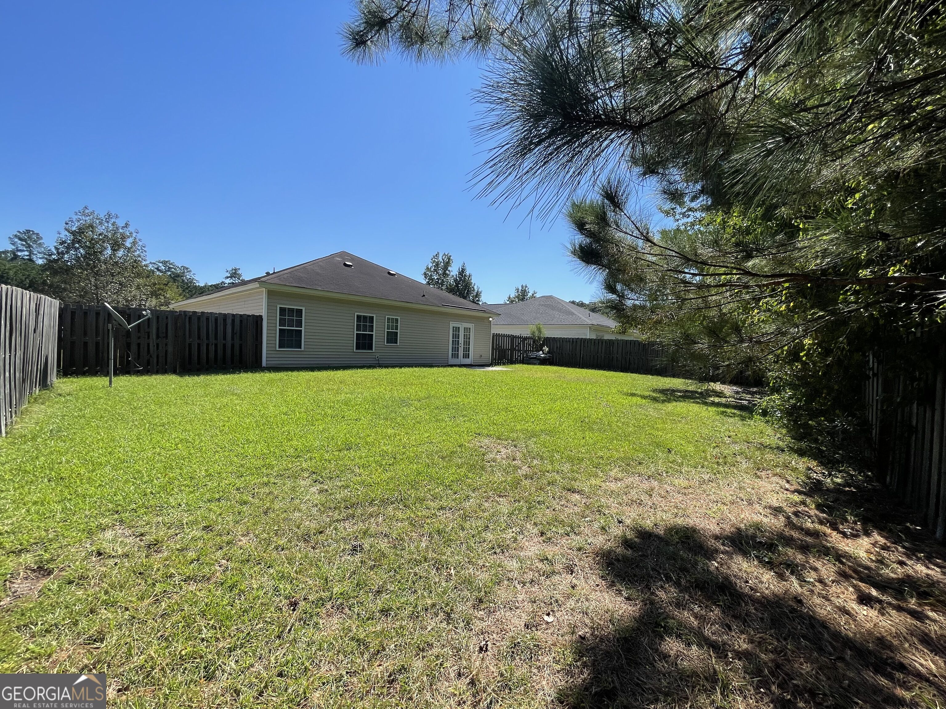 10 Hartland Court Property Photo 27