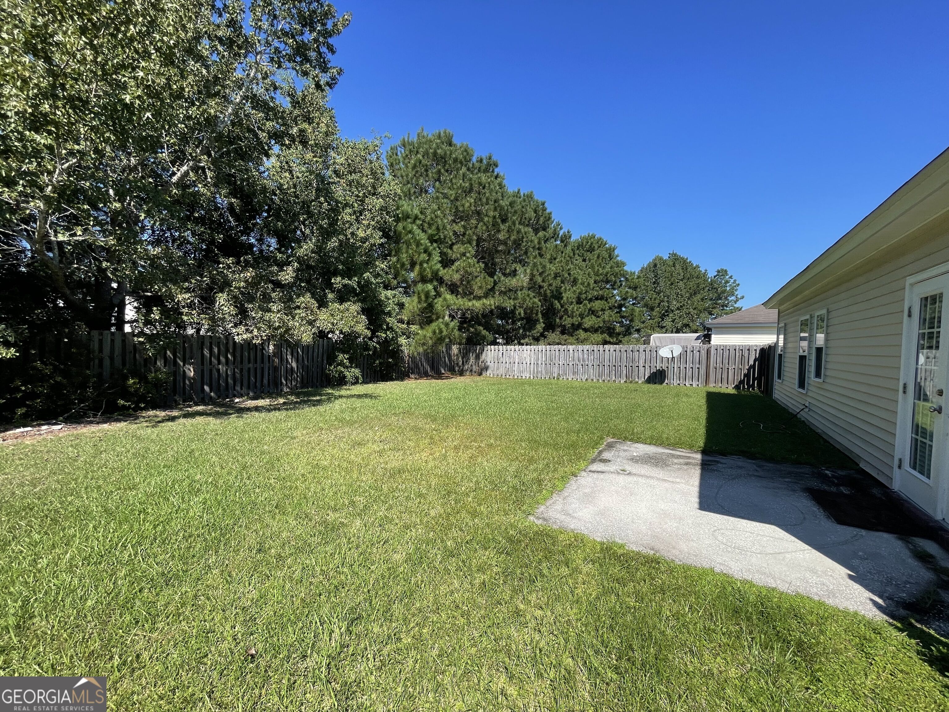 10 Hartland Court Property Photo 28